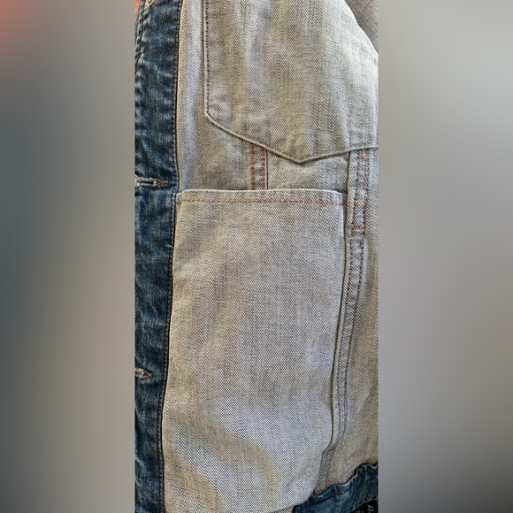 Excellent Condition, Kate Spade Oversized Denim Studded Jean Jacket, Size Large - Picture 13 of 16